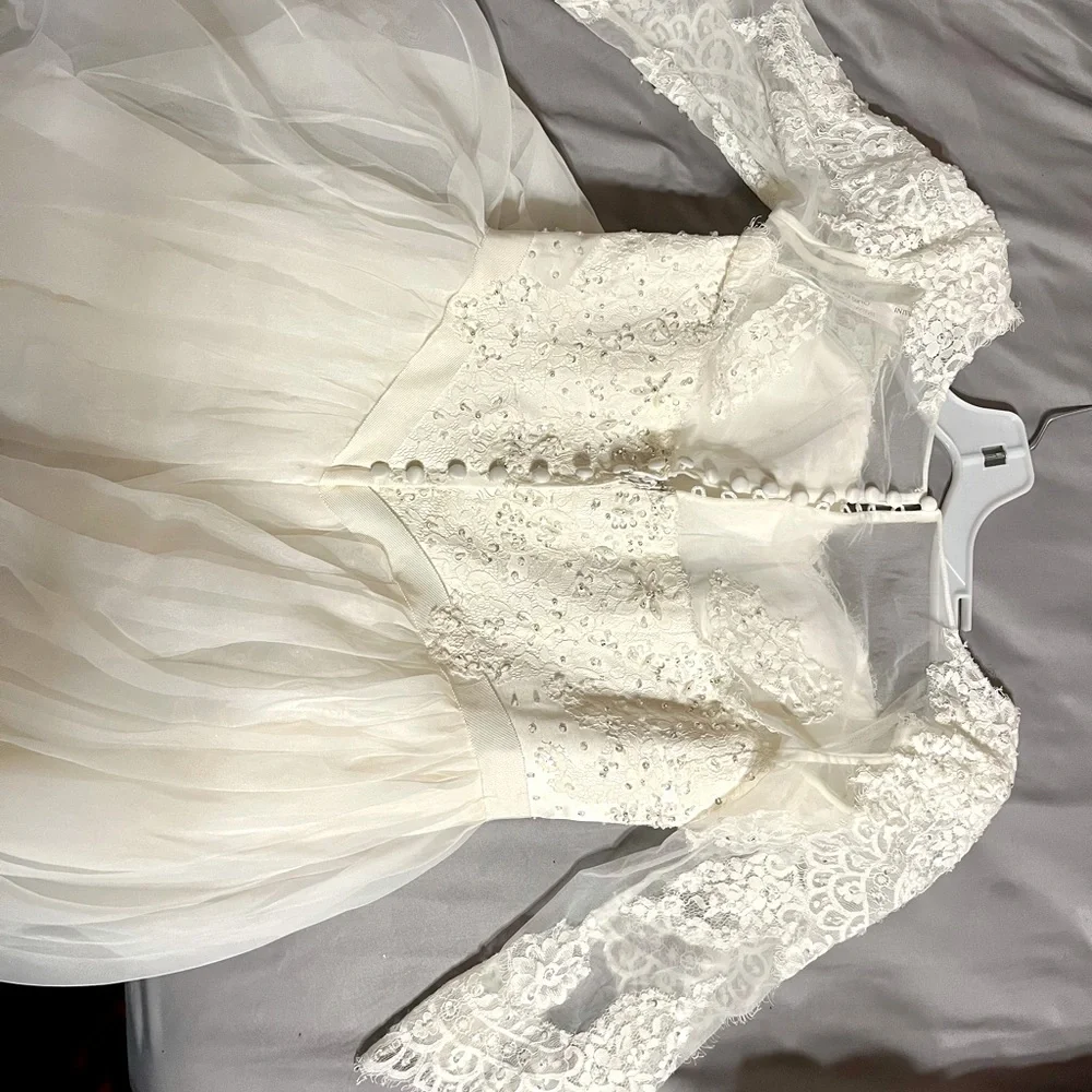 Wedding Dress - Picture 11 of 11